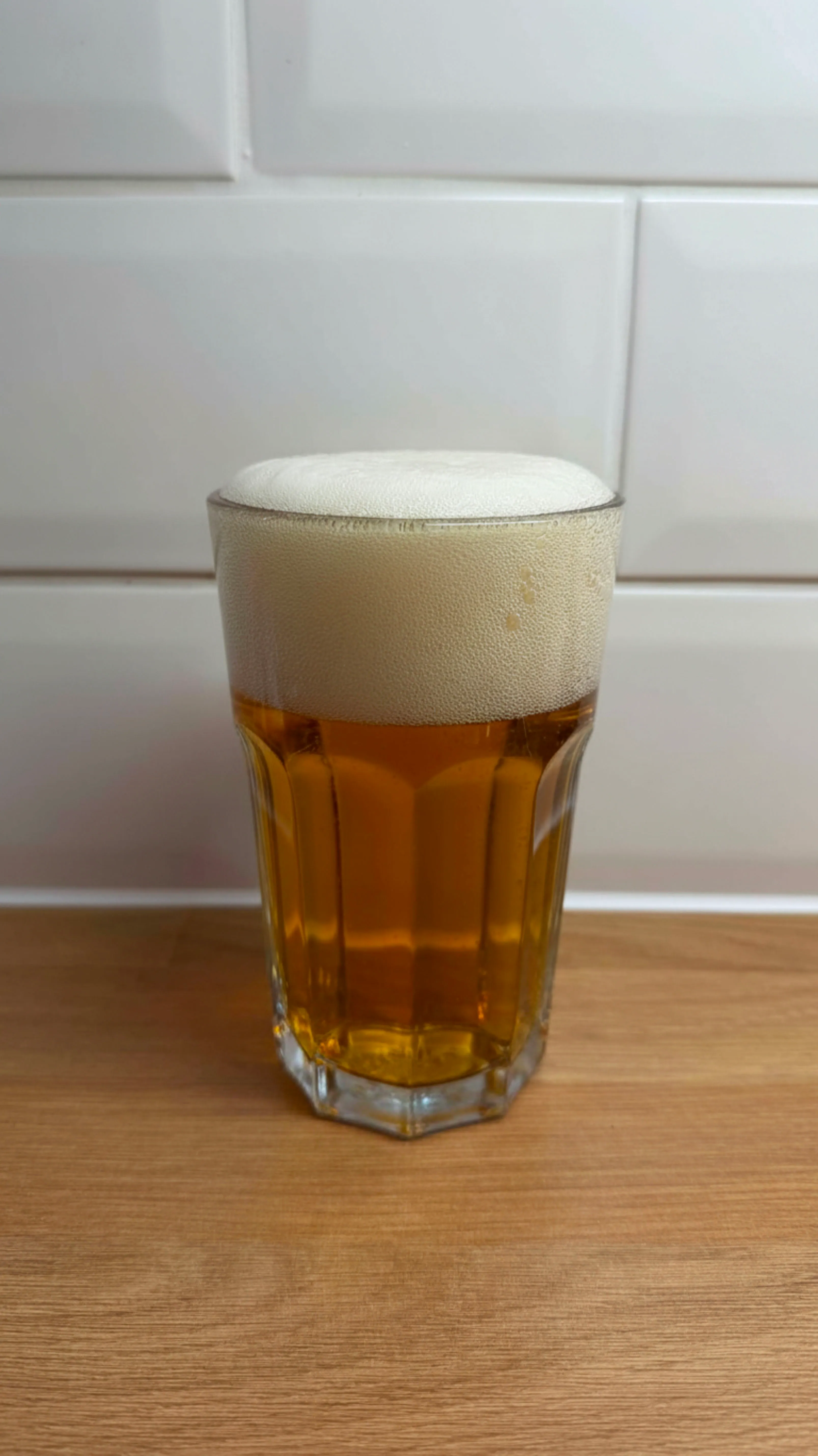 AB InBev Leffe Blonde (UK) glass